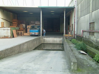 �D����˾4 �c���ɷŴ�