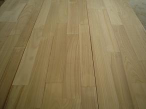 �D��ͩľ���ڰ� �c���ɷŴ�