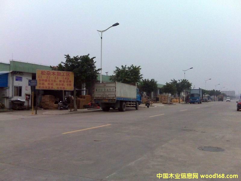 �D�����sľ�ӹ��^ �c���ɷŴ�