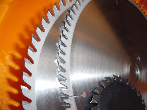 �Ͻ��Ƭ��Ԕ����B