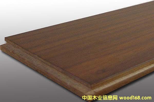 �ʺ�ľ���N�����£����ӌ�ľ�ͺ�ľ�ذ��Ԕ����B