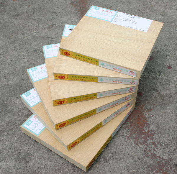 �c���鿴������ȩ�ؼ���ľ����Ŵ�DƬ