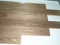 �c(di��n)���鿴EV.�ں��Ҷ��ӌ�(sh��)ľ��(f��)�ϵذ�Ŵ�DƬ