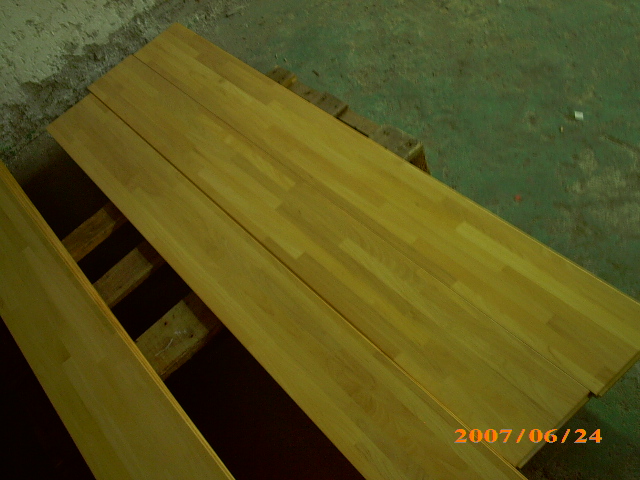 ƴ�Ӱ������ذ����ϵ�Ԕ����B