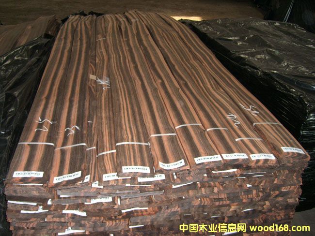 �c���鿴Ebony�Ŵ�DƬ