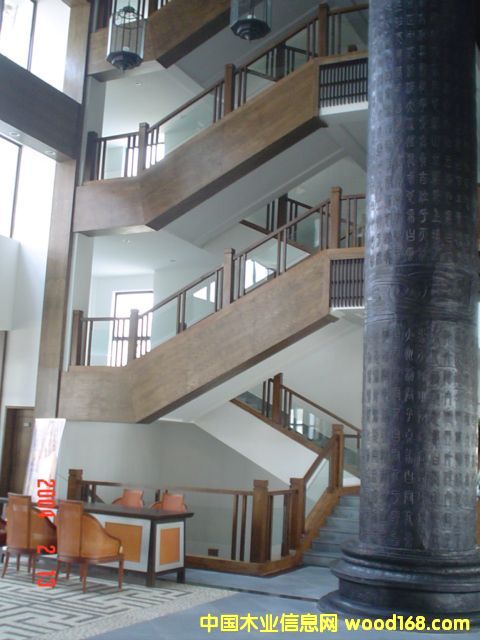 ��ľ���ݷ���