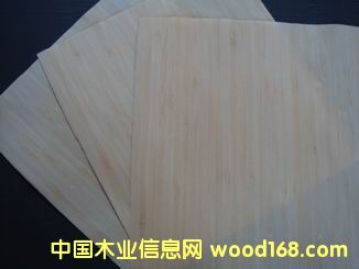 ��ɫ�ȉ������а��Ԕ����B