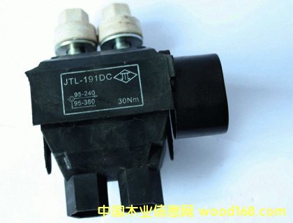 �^�����̾��A