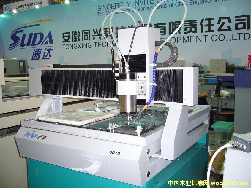 �c���鿴���_(d��)�ʿ�ϵ�е�̙C(j��)�Ŵ�DƬ