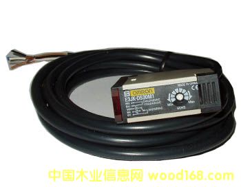 OMRON����_�P