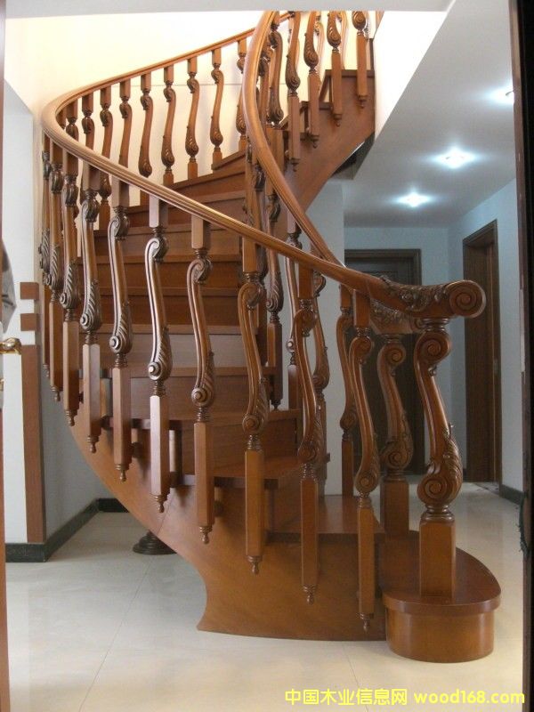 ���ʘ��� ���A��ľ���� �������m