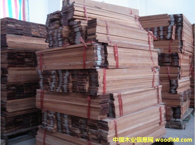 ��ľ�ذ�ë�ϡ����ϵ�Ԕ����B