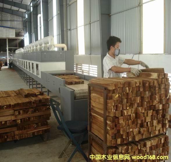 ΢��ľ�ĺ�ɚ��x�O���Ԕ����B