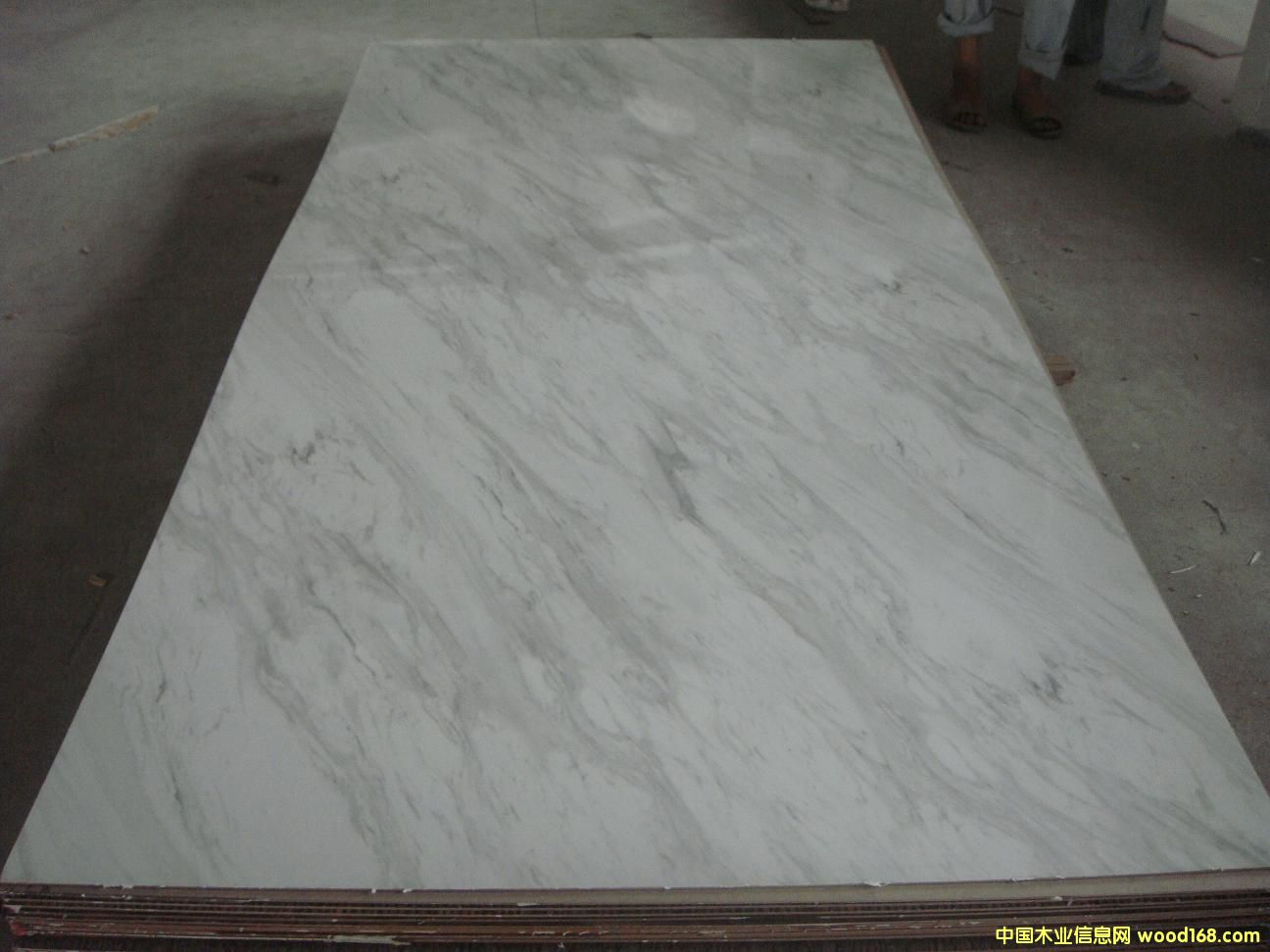 ������ɫ����ʯ�y���Ͱ��Ԕ����B