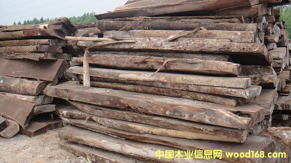 �u��ľ���1��Ԕ����B