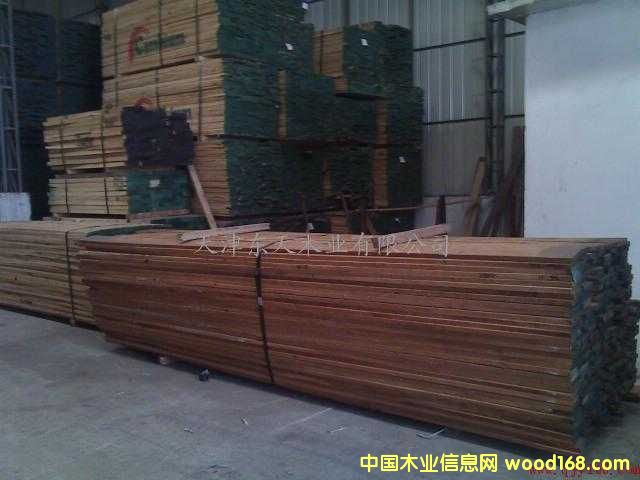 �c(di��n)���鿴�ں���ľ��ķŴ�DƬ