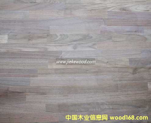 �����ں���ָ�Ӱ壬�N���_���Ԕ����B