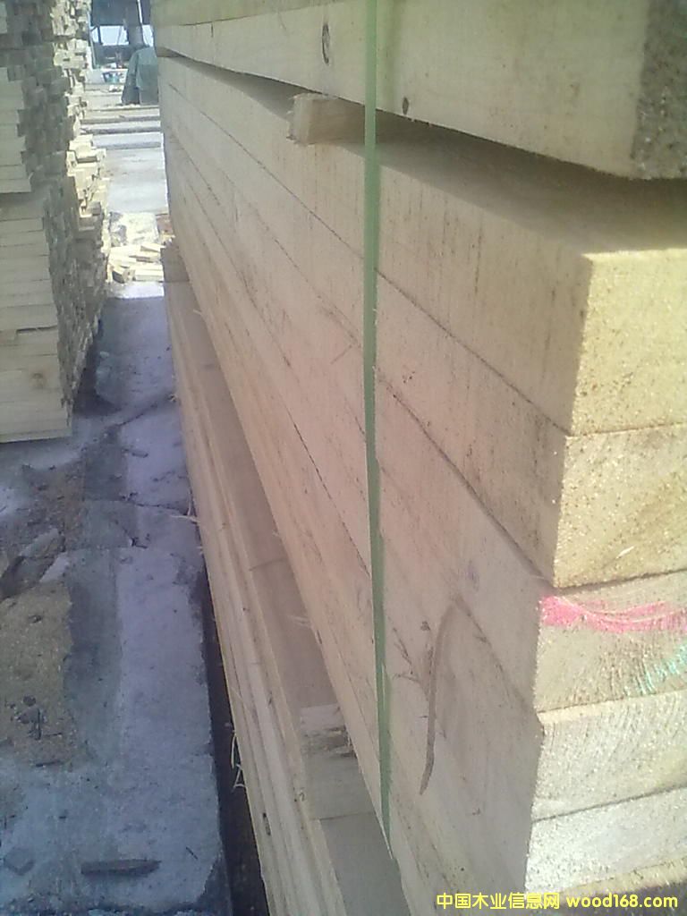 �c���鿴�Fɼ����ľ���Ŵ�DƬ