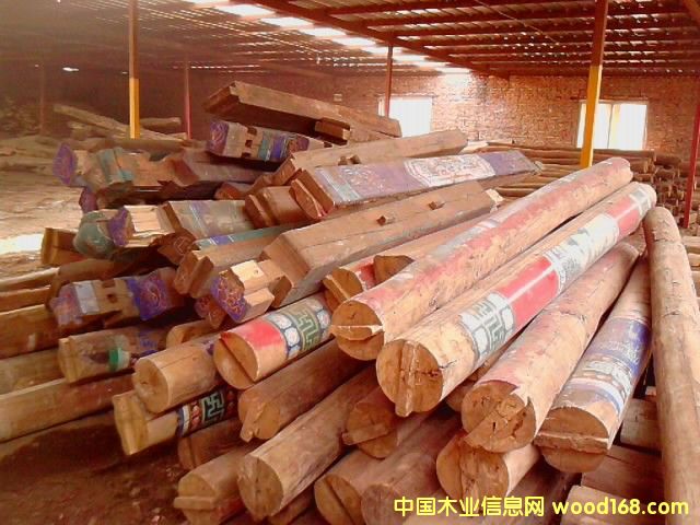 ��ľ����