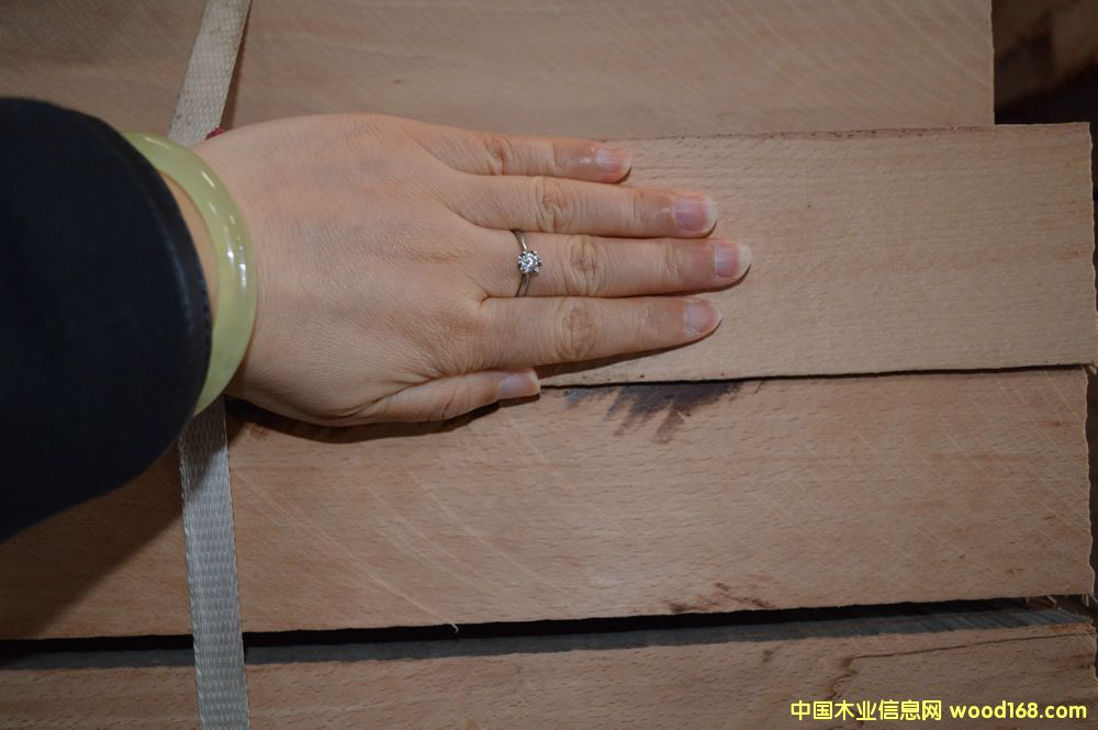 ��ľ�R߅��