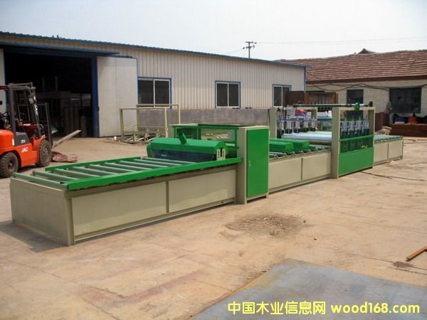 [��] �N��C  �N���C   ��Ĥ�C