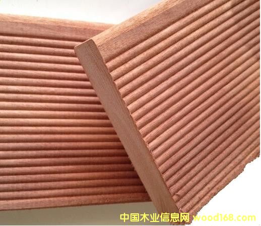 ɽ��ľ��Ķ����Xһ������Ԕ����B