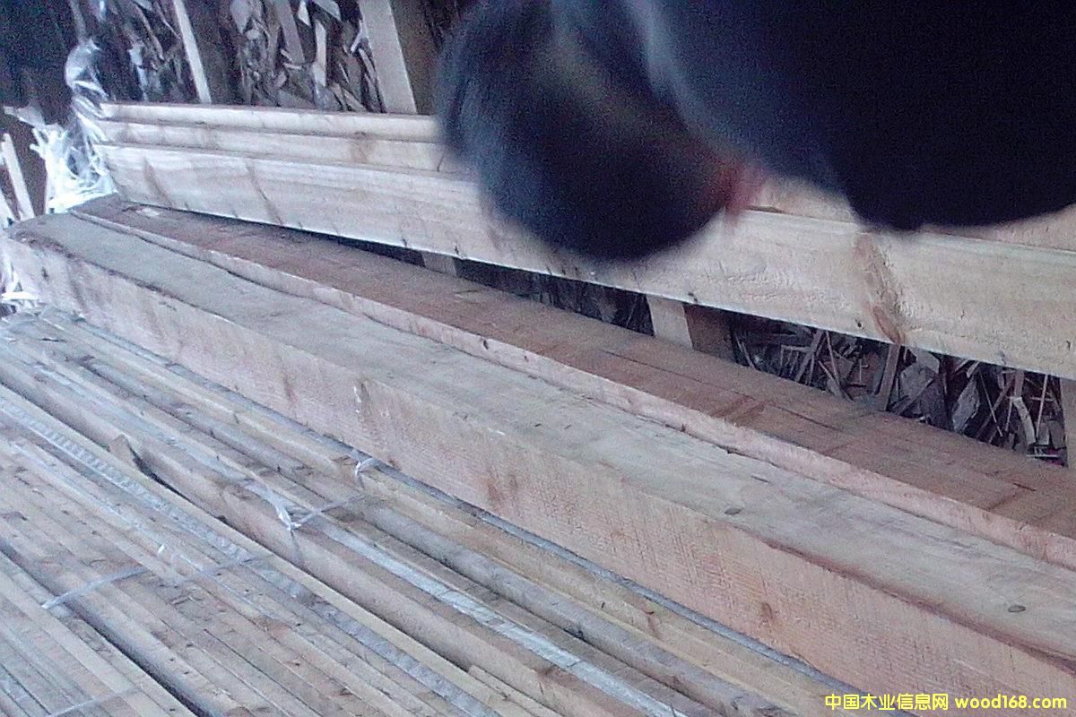 4���L���a(ch��n)��ľ�壬��ľ��