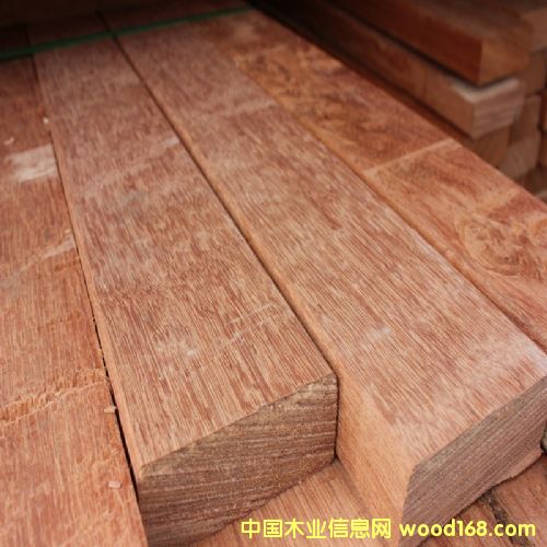 �R���������}���Ԕ����B