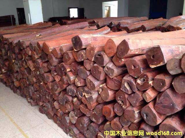 С�~��̴��Ԕ����B