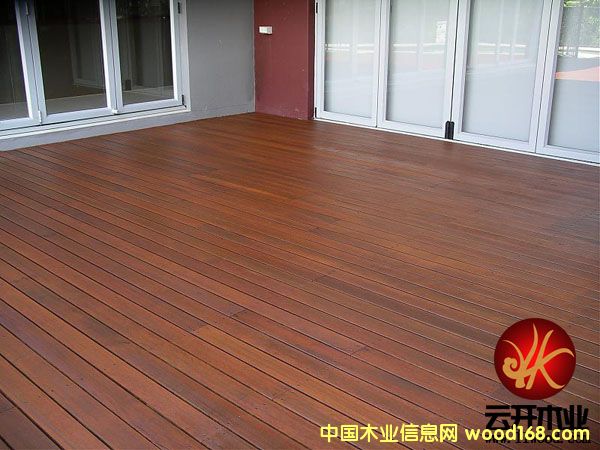 �R���������}���Ԕ��(x��)��B