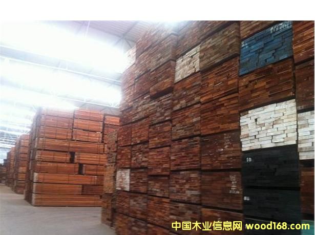 �����tľ��Ԕ����B