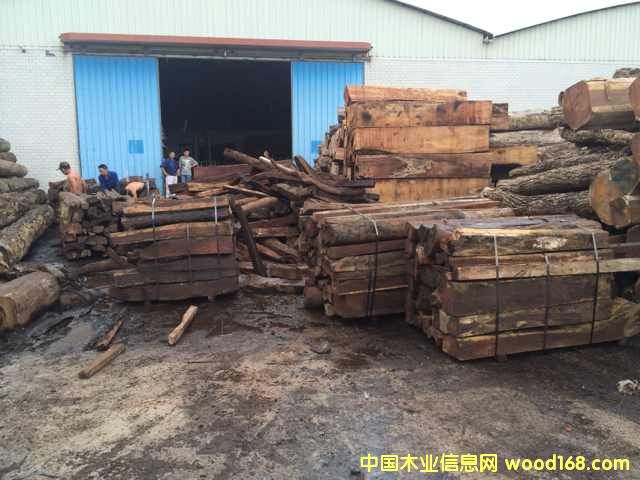 �����R΢���S̴