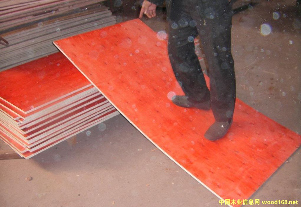 �����ľ����ģ�岻�²ȵ�Ԕ����B