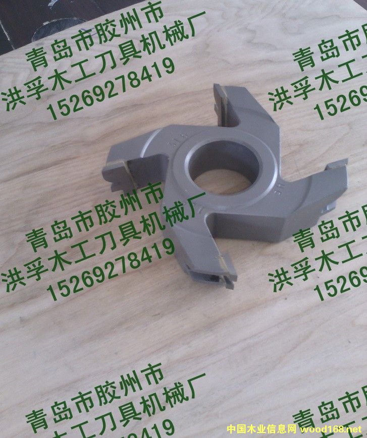 ���u���z���к���ľ�����ߙC(j��)е�SF�X�͵���Ԕ��(x��)��B