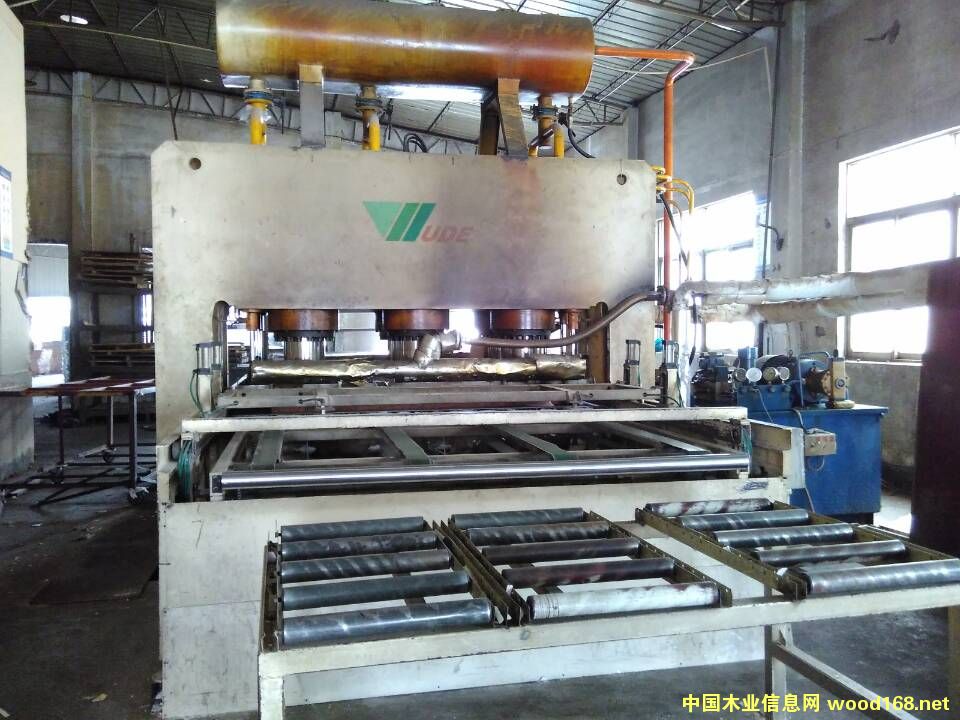 �������1100���Ό��N��ቺ�C