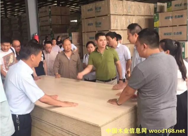 �Ì���1-8�����B���N��700���f��