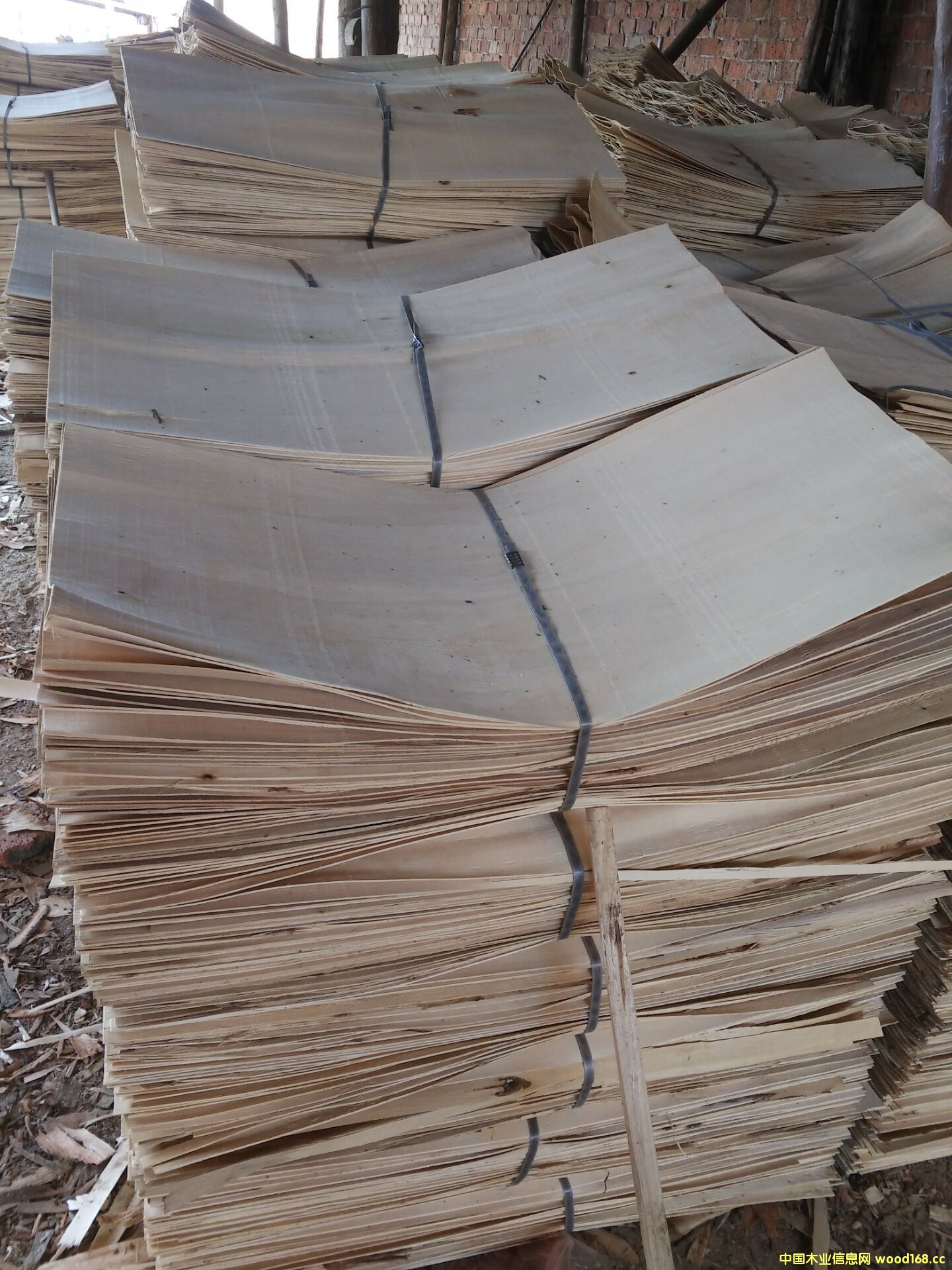 97*48��ľ�ΰ�