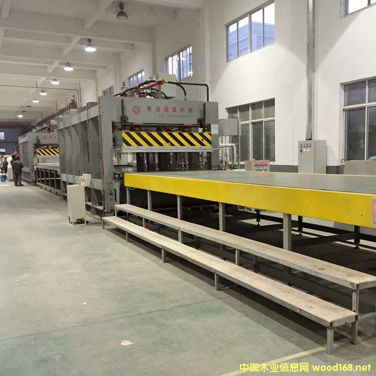 ��ɭ�Ʒ��]����C�剺�C