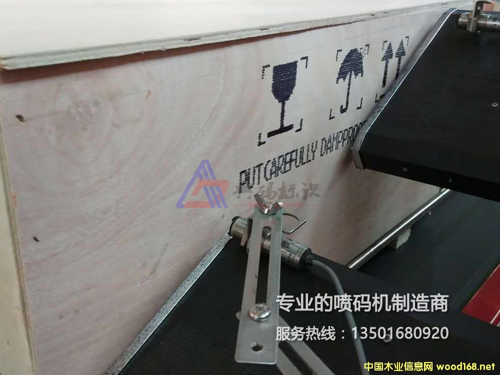 �c���鿴ľ�䇊�a�C�Ŵ�DƬ