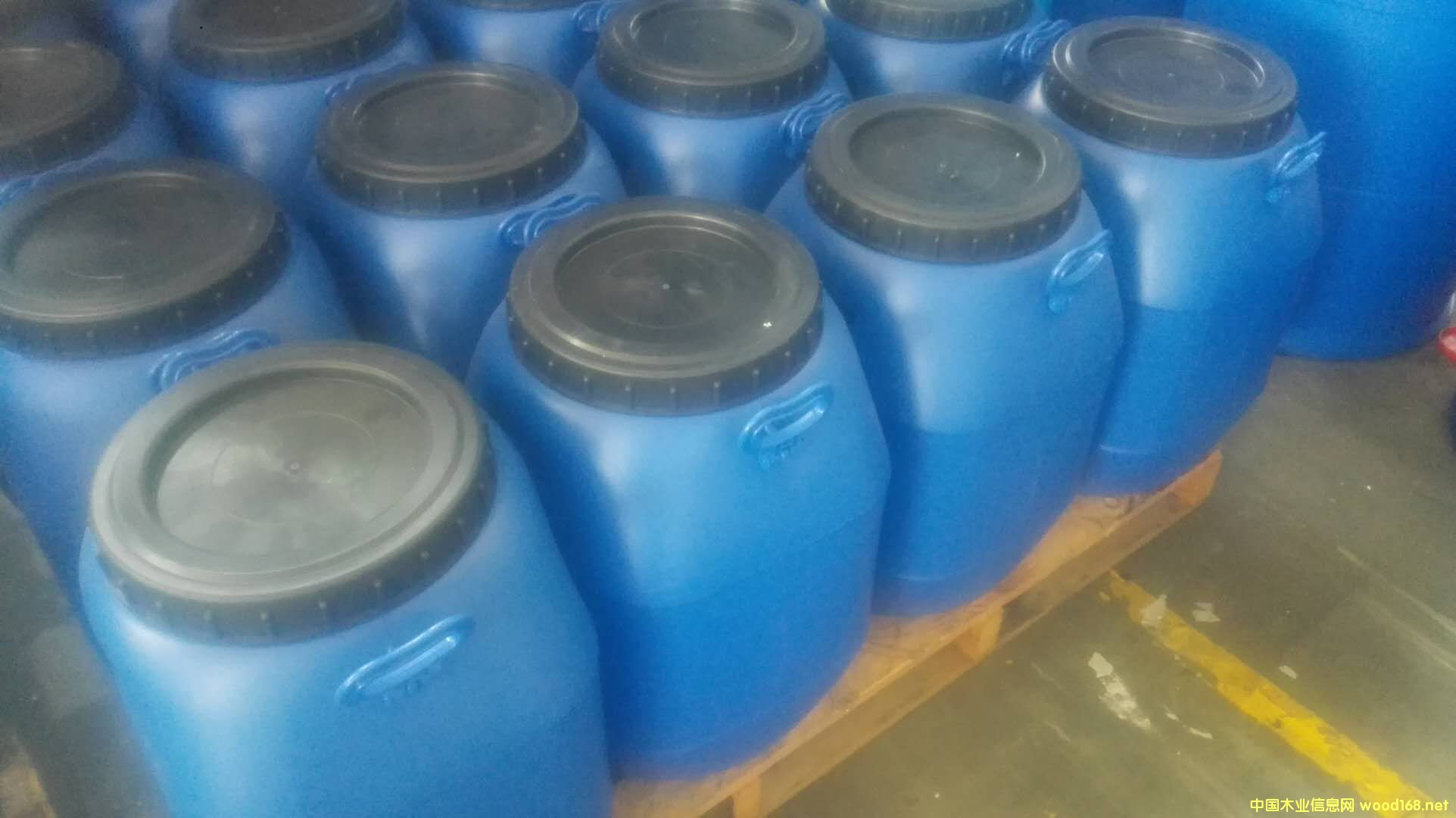 ˮ�Ծ۰���ճ�τ�PUDԭҺ