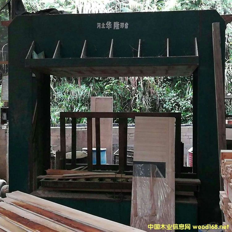 �ӱ��A¡�İ˳��_(k��i)�n1.4�׶���Һ��ʽ�䉺�C(j��)