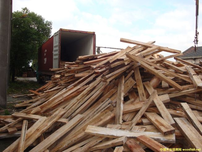 �R����ľ��