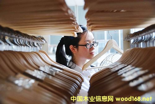 ���Ҽ�ʾ���^(q��)Ч��ͻ�@ ���Ї��¼�֮����ľ��Ʒ�������L