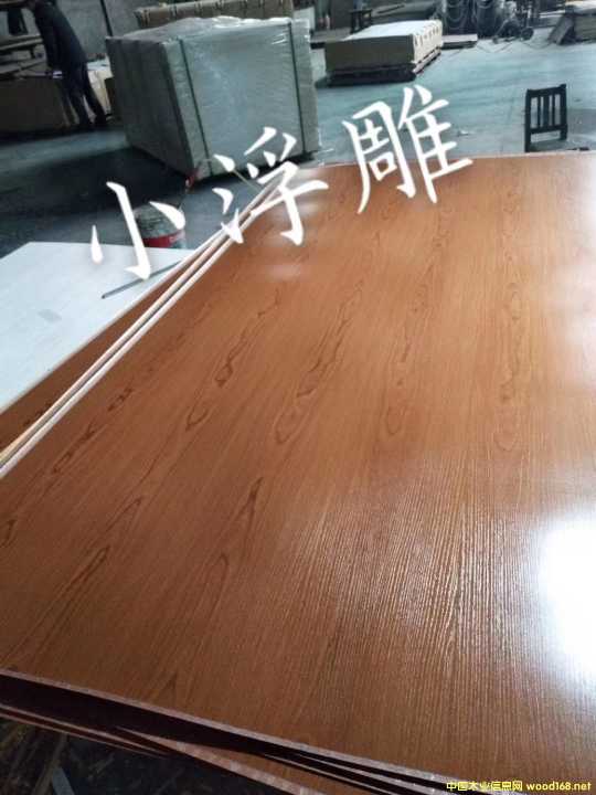 �����谷�T�屳��